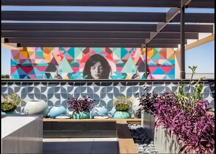 Escape To Town Golden Dream Tempe